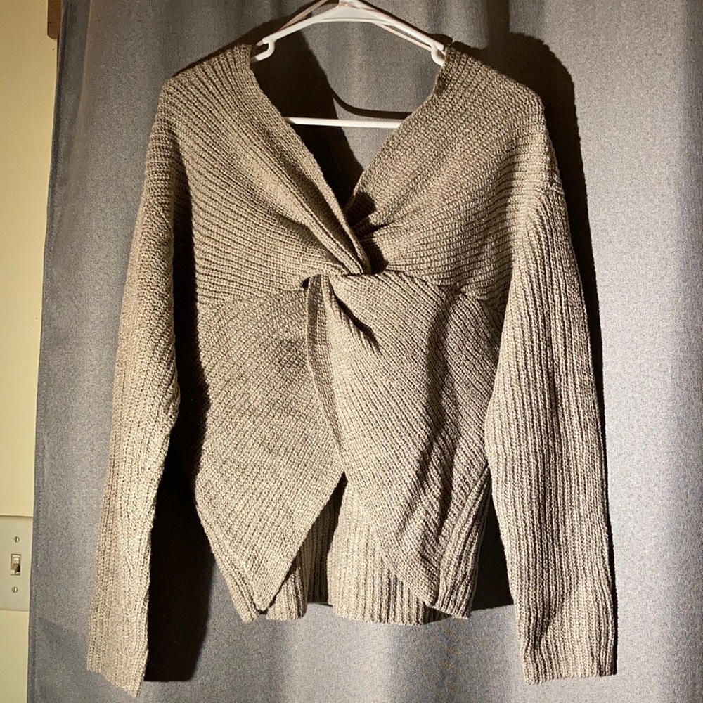 Ultra soft knot back sweater - NWT